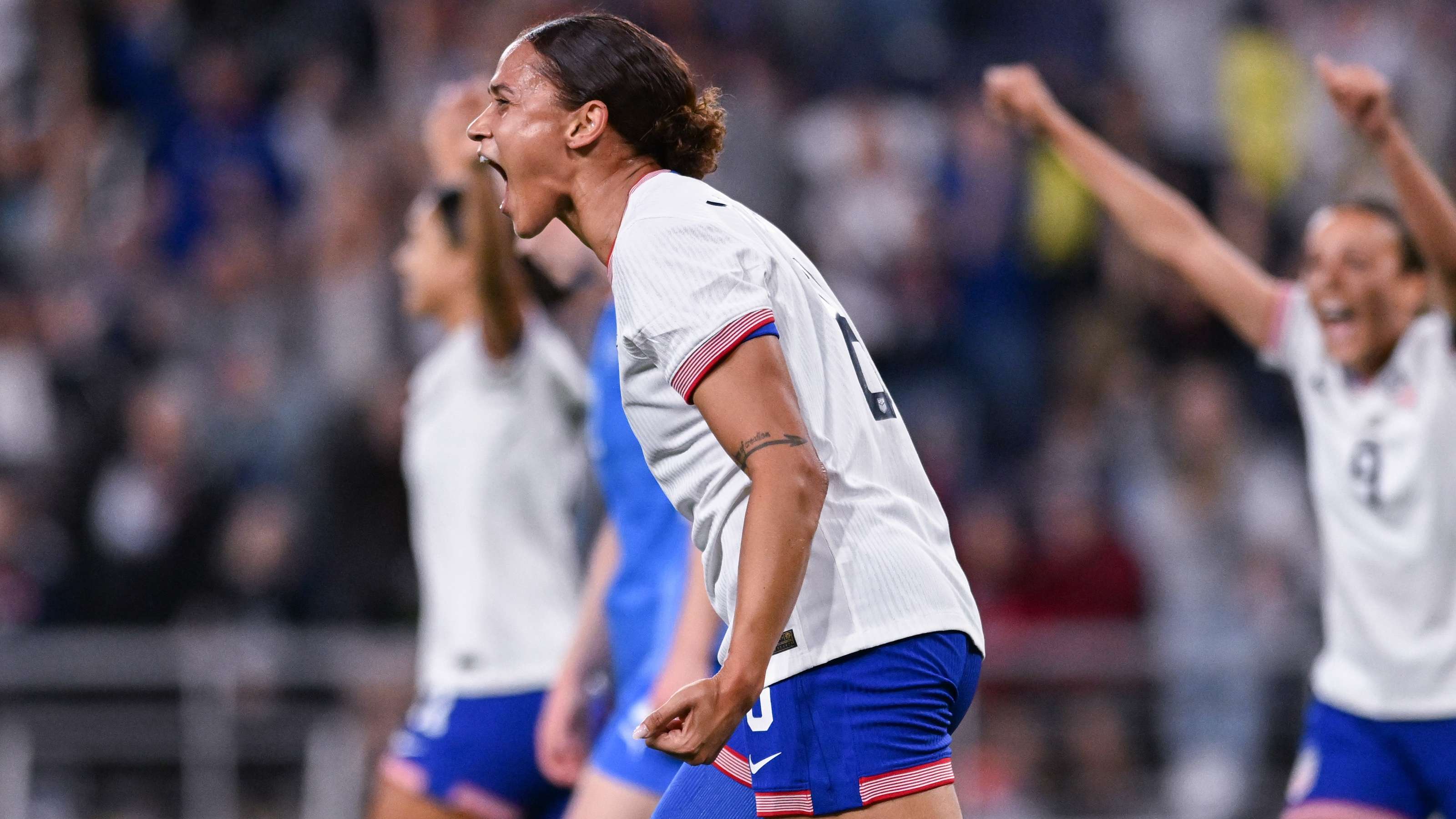 态提出了巨 态提出了巨